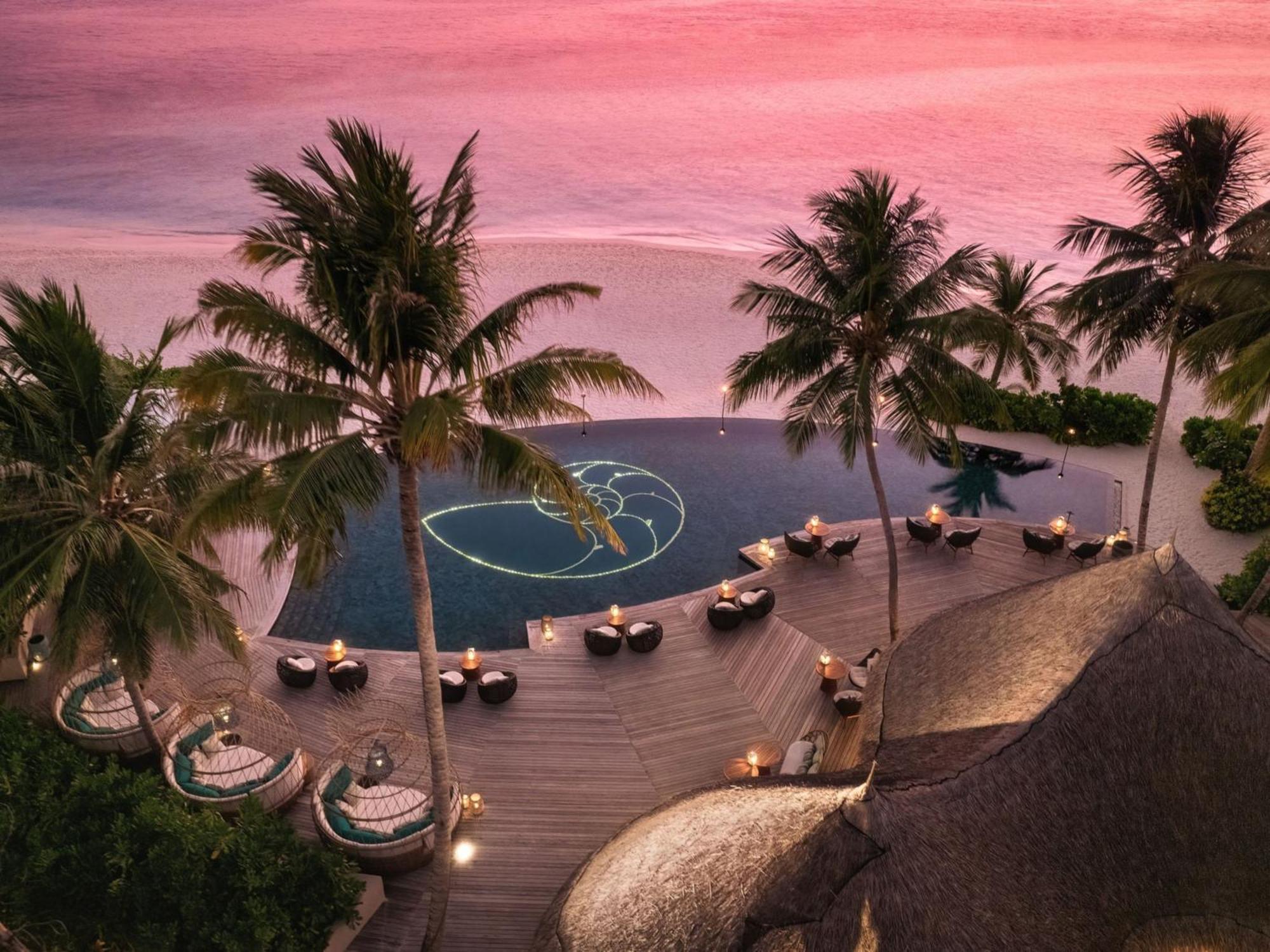 The Nautilus Maldives Otel Kamadhoo Dış mekan fotoğraf